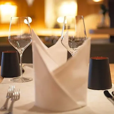 Oedhof Hotel 3*