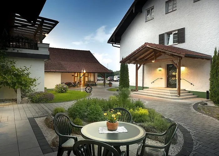 Oedhof Hotel 3*